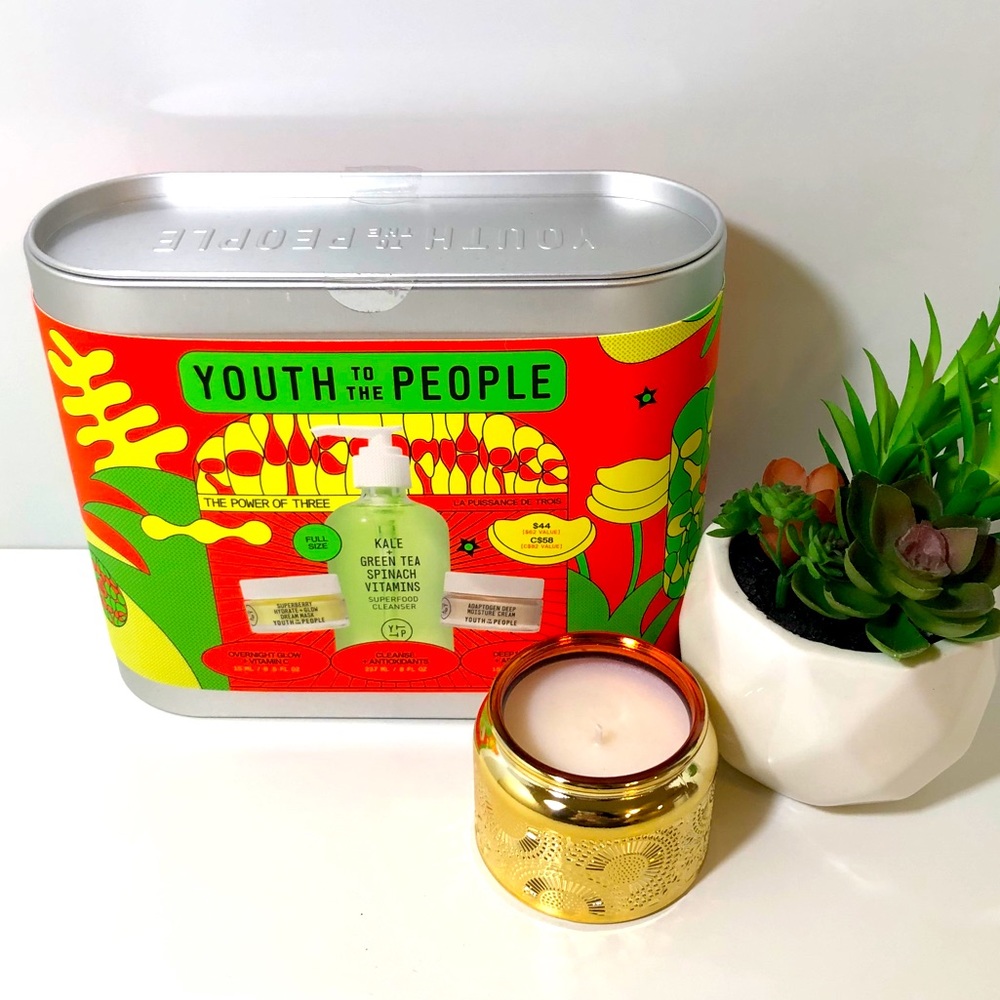 NWT Youth To The People The Power of Three Kit